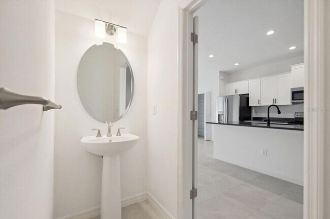 Building Photo - 3462 Caravelle St