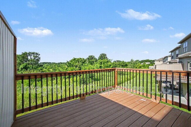 Building Photo - 10510 Clubhouse Dr