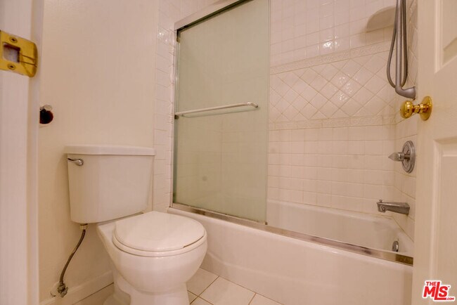 Building Photo - 24640 Masters Cup Way