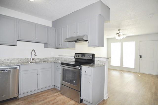 Building Photo - 4961 Miller Ave