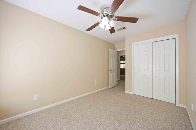 Building Photo - 2325 W Settler's Way