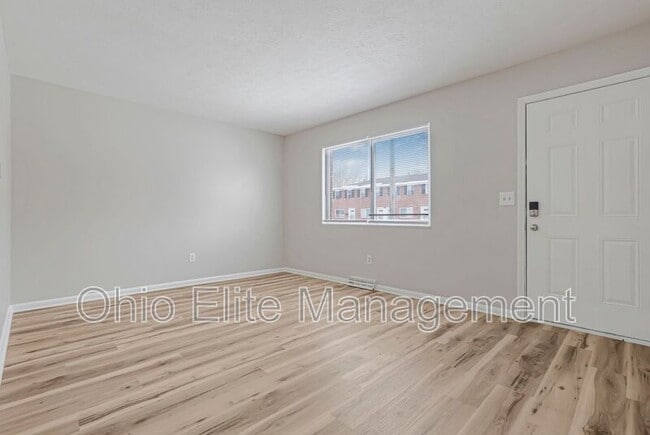 Building Photo - 429 Barnett Rd