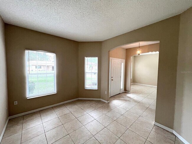 Building Photo - 36 Ripplewood Ln