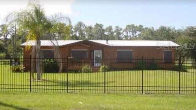 Primary Photo - 311 N Forbes Rd