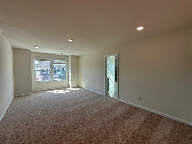 Building Photo - 1254 Firethorne Ave SW