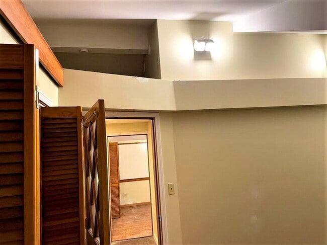 Building Photo - 1848 Arbordale