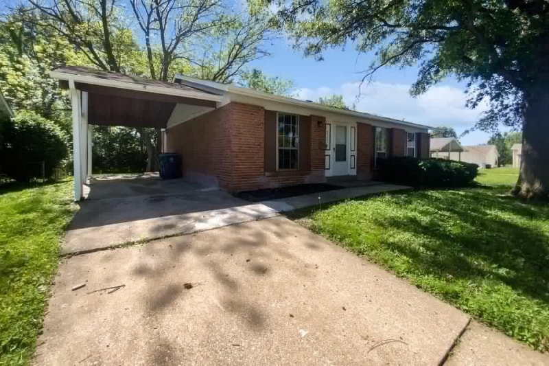 Building Photo - 2540 Courtyard Pl