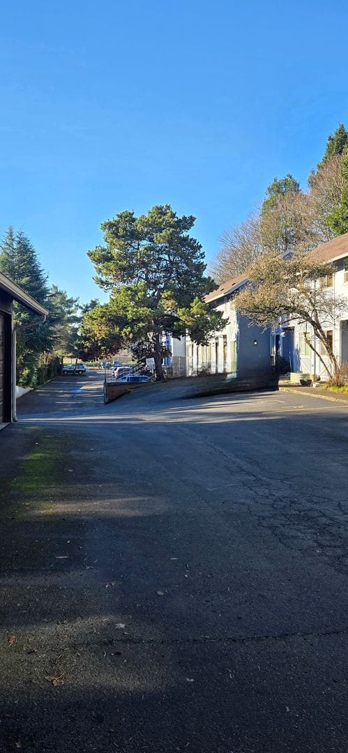 Building Photo - NOW $2,399 (Was $2,599) + $500 OFF First Month if You Move in by April 1!