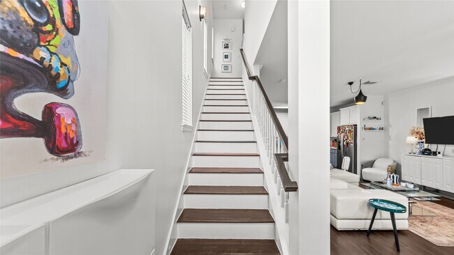 Building Photo - 1417 Anita St