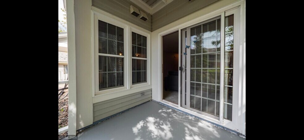 Walk out patio - 10918 Quebec Ave S