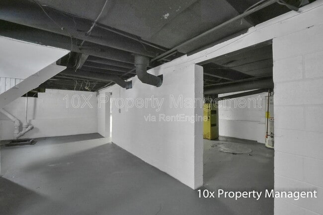Building Photo - 2316 Ontario St