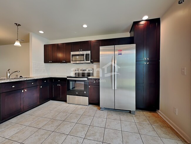 Building Photo - 423 Seabreeze Drive