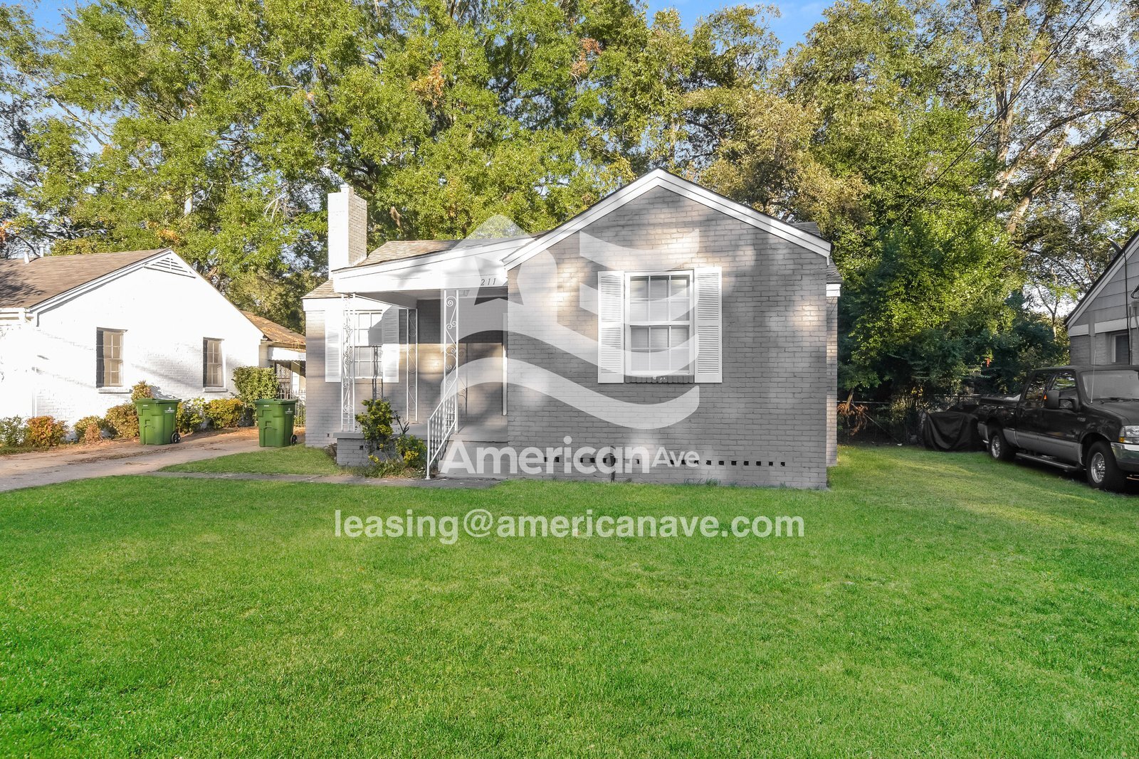 Building Photo - 211 Bradley Dr