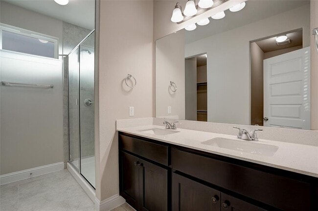 Building Photo - 135 Living Reef Dr