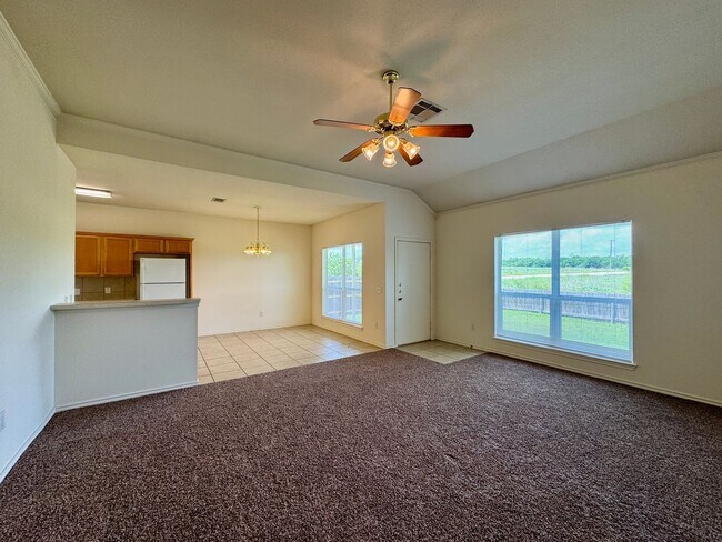 Building Photo - 3000 Clydesdale Way