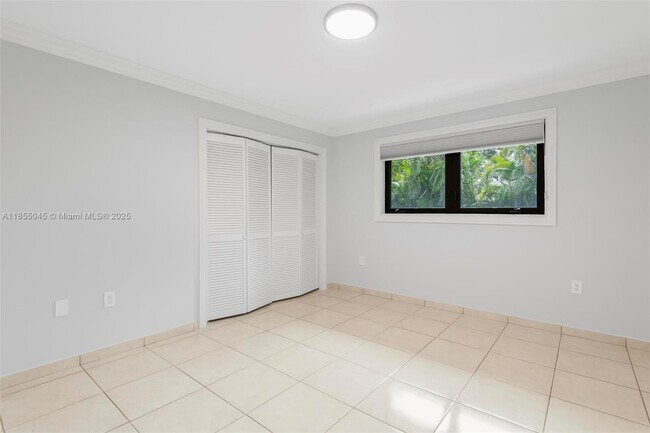 Building Photo - 9255 SW 108th St