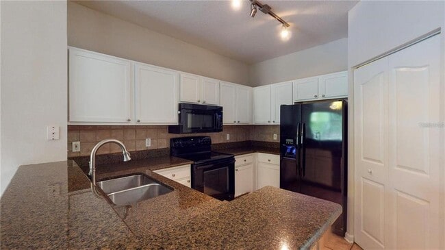 Building Photo - 4207 S Dale Mabry Hwy