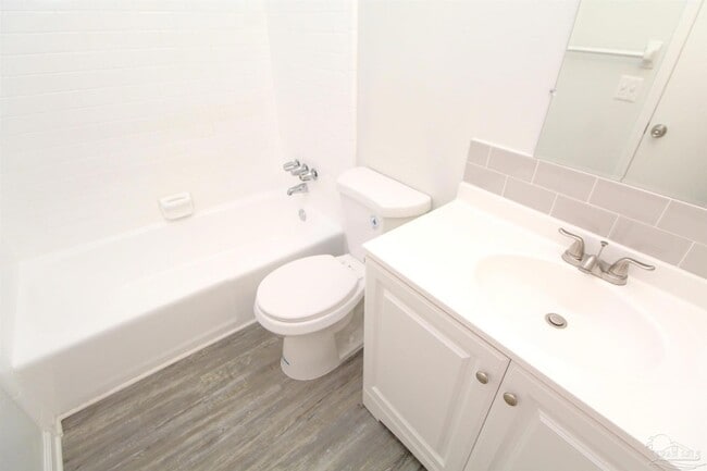 Building Photo - 10151 Guidy Ln