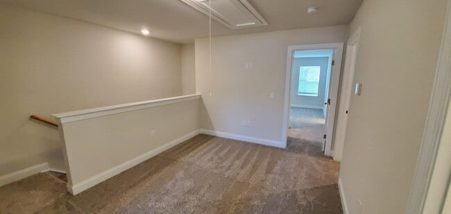 Building Photo - 1541 Olympic Ln