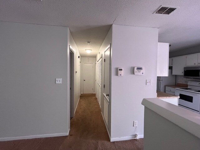 Building Photo - 3576 Torbay Dr