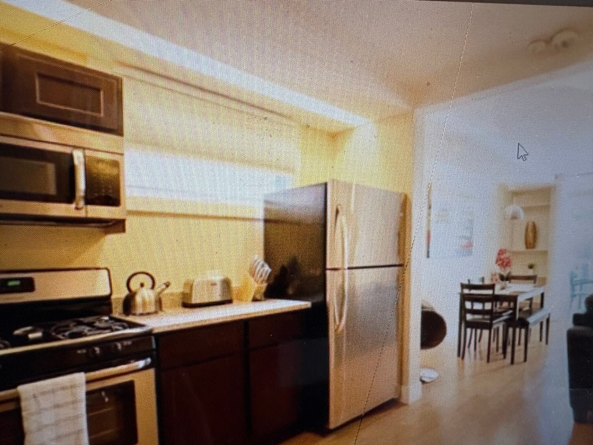 Building Photo - 830 W Altgeld St