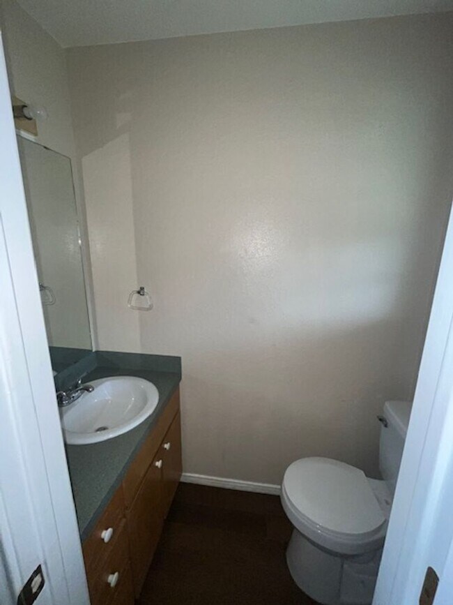 Building Photo - 4411 Abigail Dr