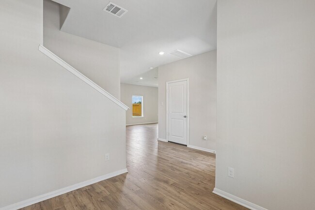 Building Photo - 1515 Jean Mdw Dr