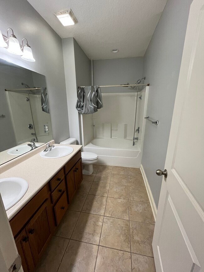 Building Photo - 119 Bull Bay Dr