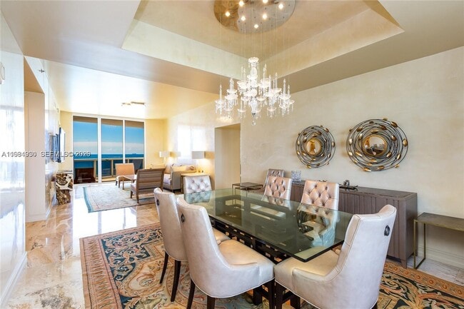 Building Photo - 16001 Collins Ave