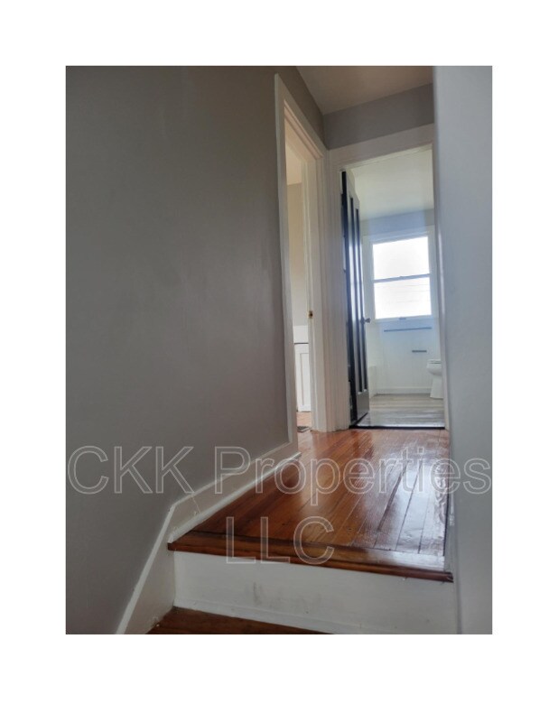 Building Photo - 4127 Lora Ave