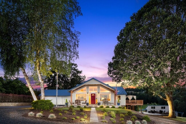 Primary Photo - 3995 SW Lafollett Rd