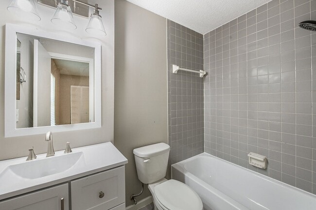 Building Photo - 7811 Falcon Rest Cir