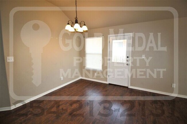 Building Photo - 1106 Grace Point Dr
