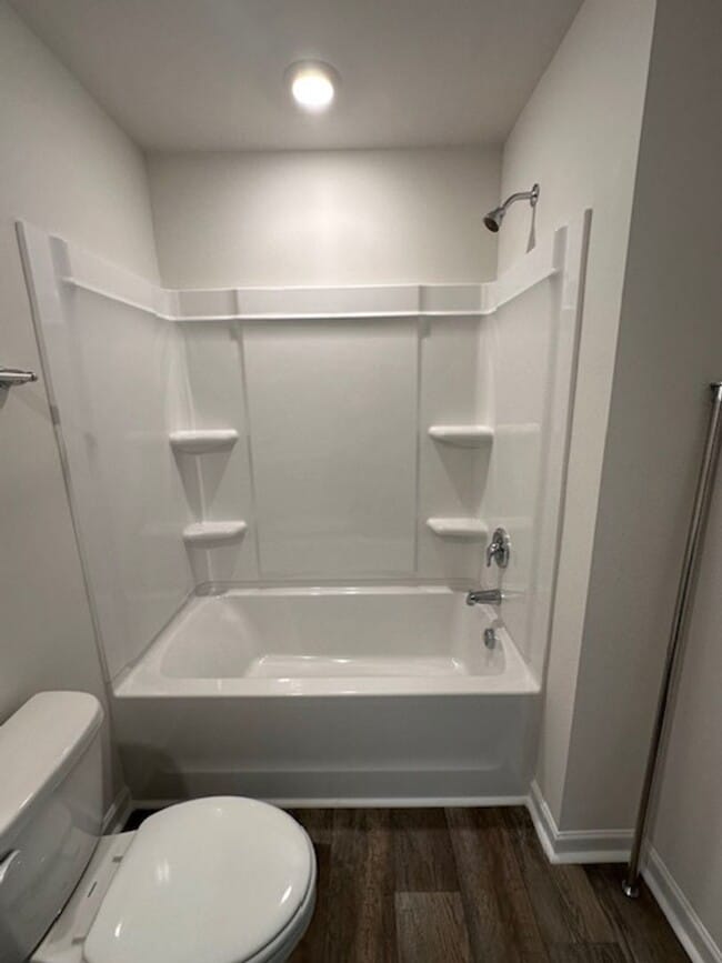 Building Photo - Graham