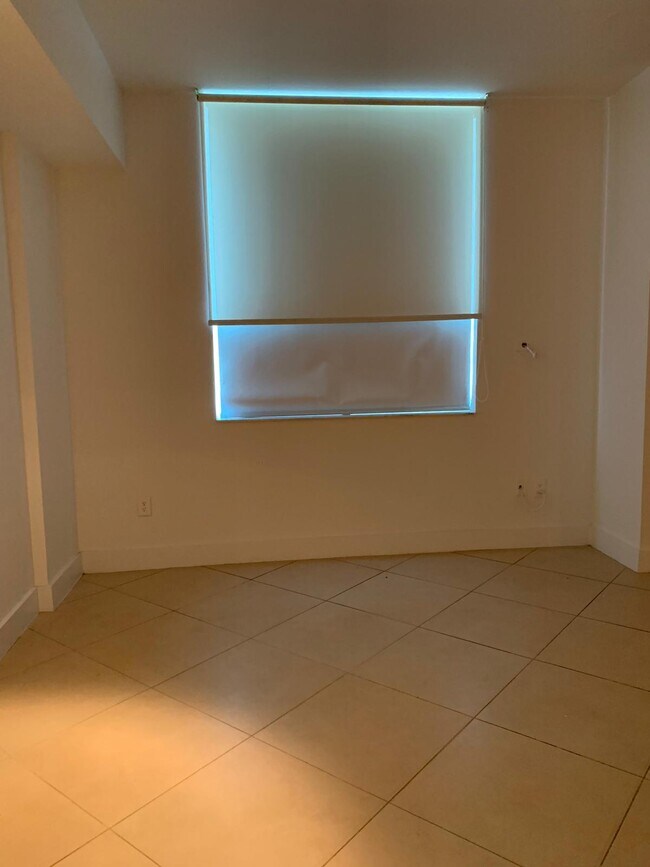 Building Photo - 2275 Biscayne Blvd Blvd