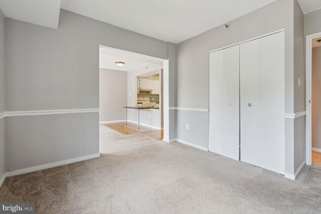 Building Photo - 2921 N Leisure World Blvd