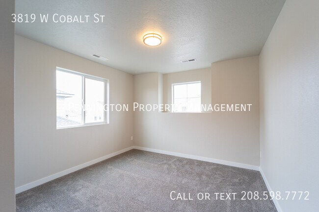 Building Photo - 3819 W Cobalt St