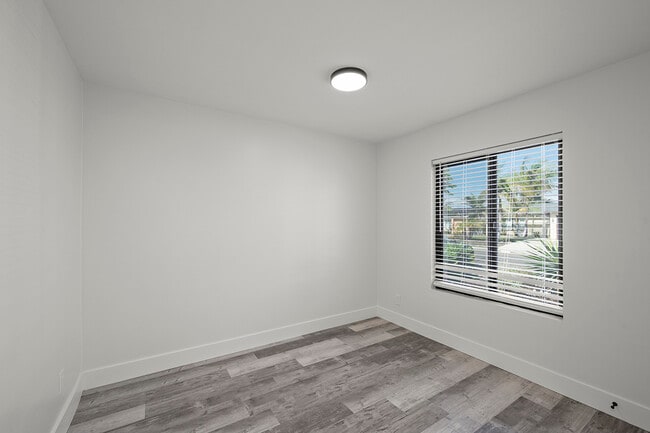 Building Photo - 8685 Longwood St