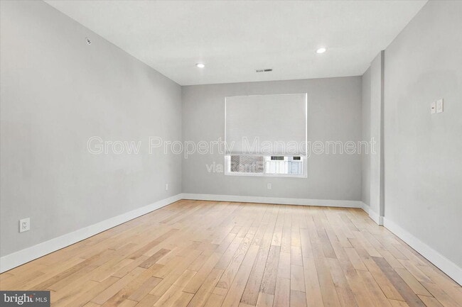 Building Photo - 1730 Ingersoll St