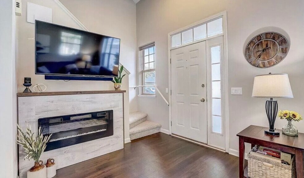Building Photo - 2851 Holborn Cir