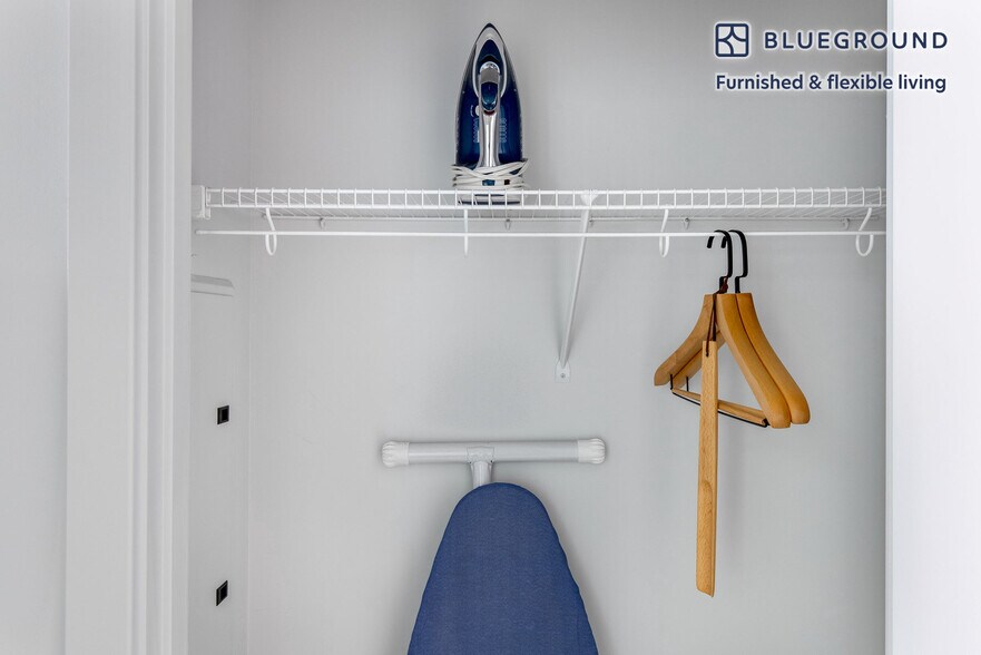 Building Photo - 455 I St NW