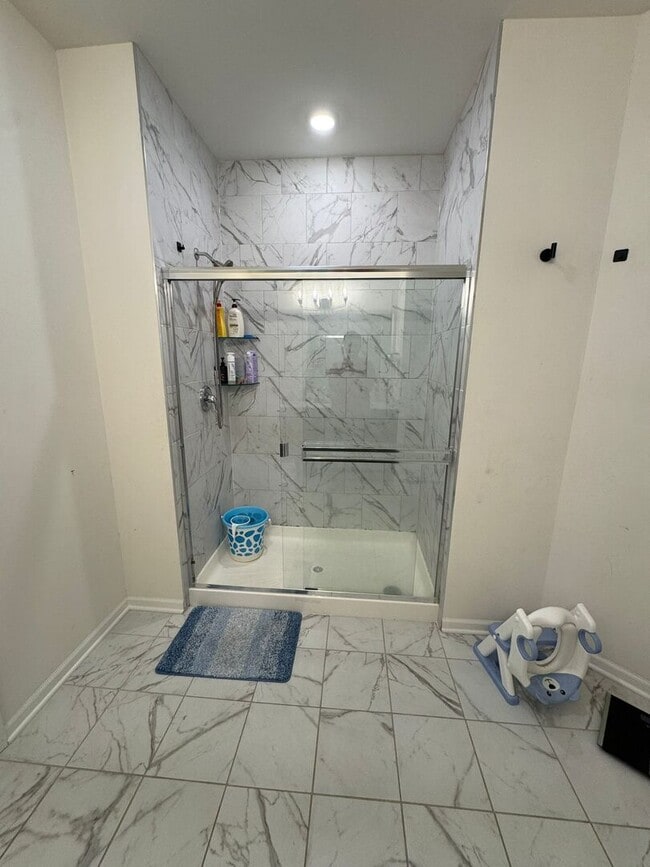 Building Photo - 12648 S Talbot Cir