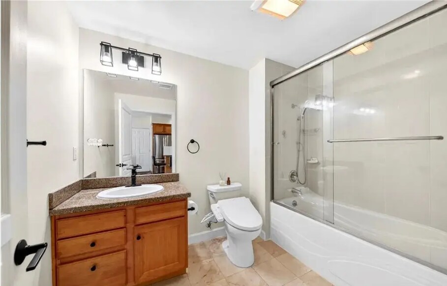 Bathroom - 2321 W 10th St
