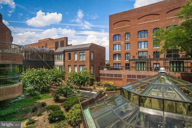 Building Photo - 1080 Wisconsin Ave NW