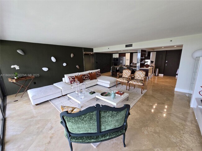 Building Photo - 11113 Biscayne Blvd