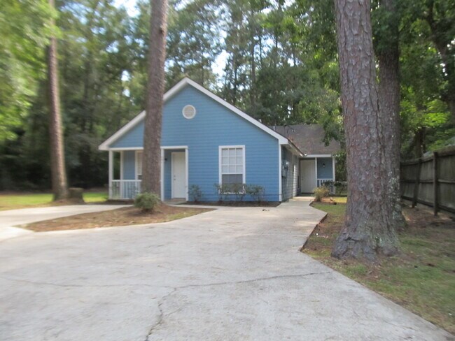 Building Photo - W 6th Ave.