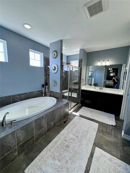 Building Photo - 25447 E Arbor Dr