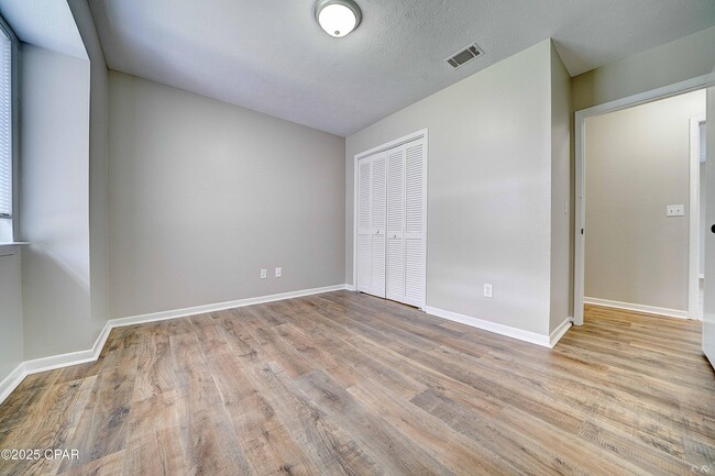 Building Photo - 3108 E Baldwin Rd