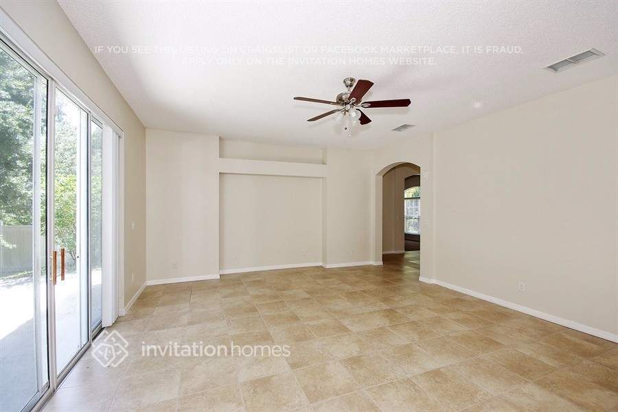 Building Photo - 2781 Plumberry Ave