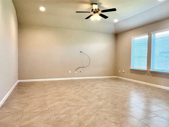 Building Photo - 21026 Albany Landing Ln